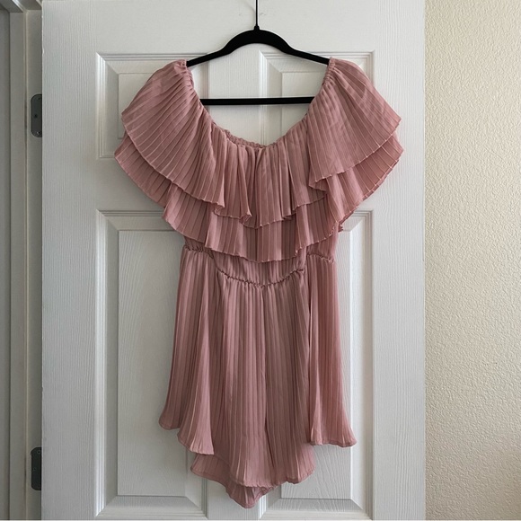 SHEIN Pants - Off the shoulder pinky pleated romper